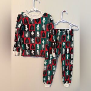 Hanna Andersson Star Wars Red and Green Pajamas